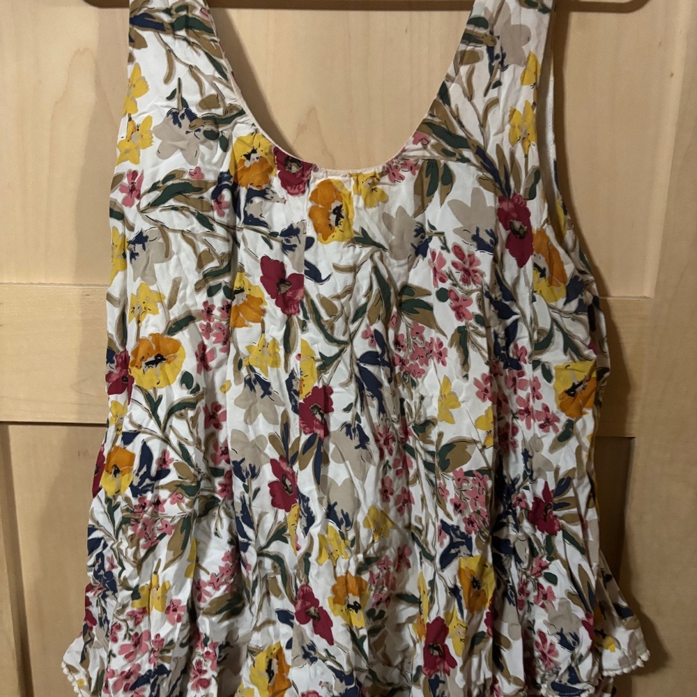 Floral tank